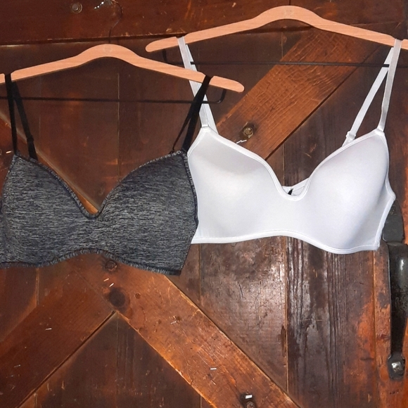 🌟3/50 (Bundle) Sport's Style Bra (No Wire)Bundle Set - Picture 1 of 13